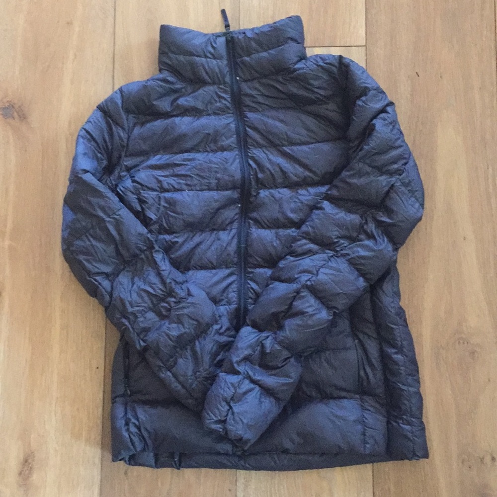 Uni qlo down jacket